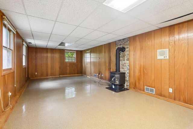 6006 Greentree Road, Madison, WI 53711