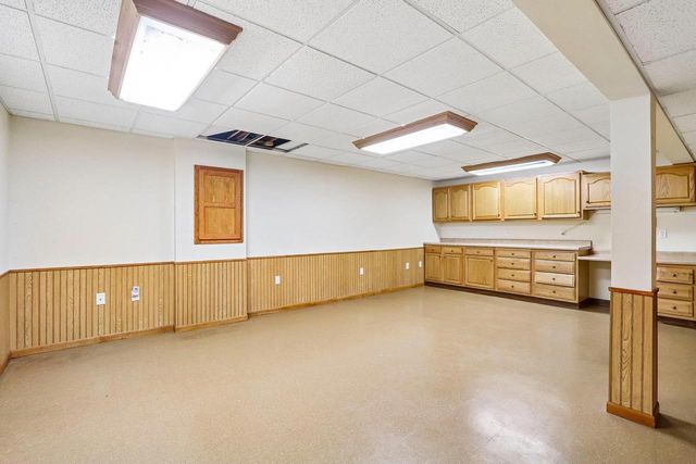 6006 Greentree Road, Madison, WI 53711