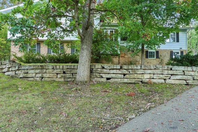 6006 Greentree Road, Madison, WI 53711