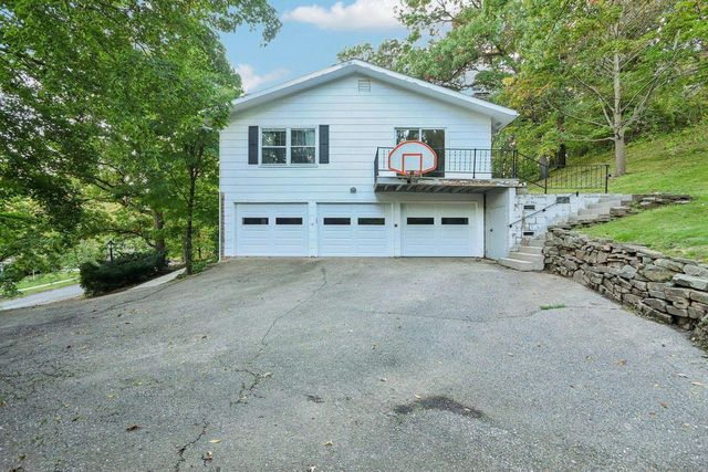 6006 Greentree Road, Madison, WI 53711