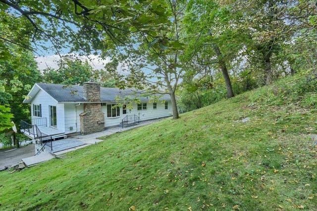 6006 Greentree Road, Madison, WI 53711