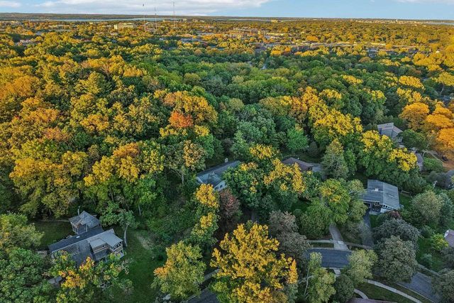 6006 Greentree Road, Madison, WI 53711