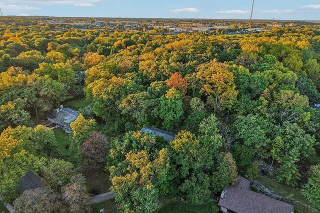 6006 Greentree Road, Madison, WI 53711