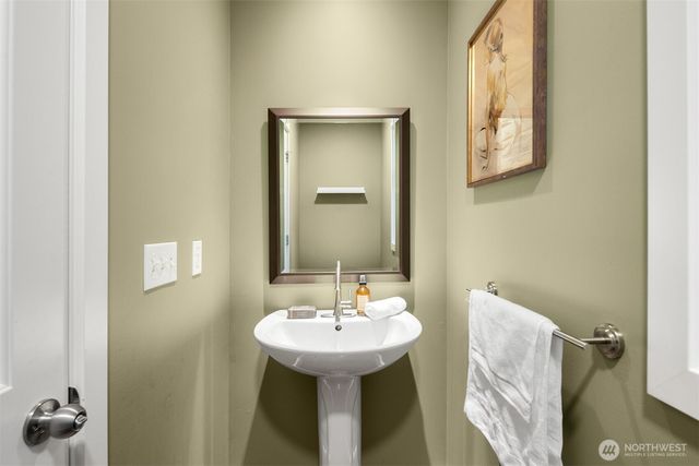 6235 31st Avenue NE, Seattle, WA 98115