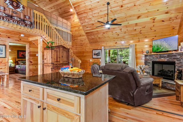 84 Oakcrest Lane, Murphy, NC 28906