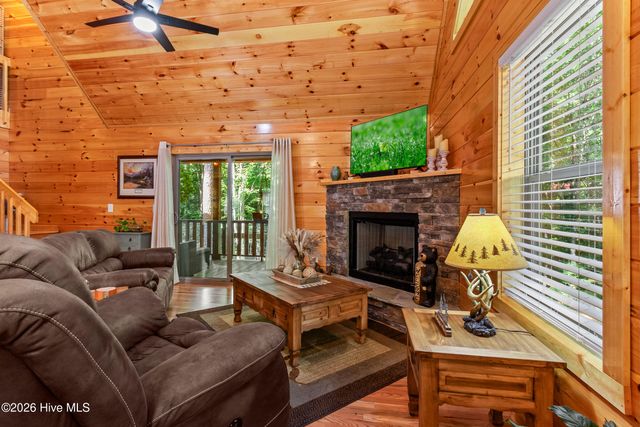 84 Oakcrest Lane, Murphy, NC 28906