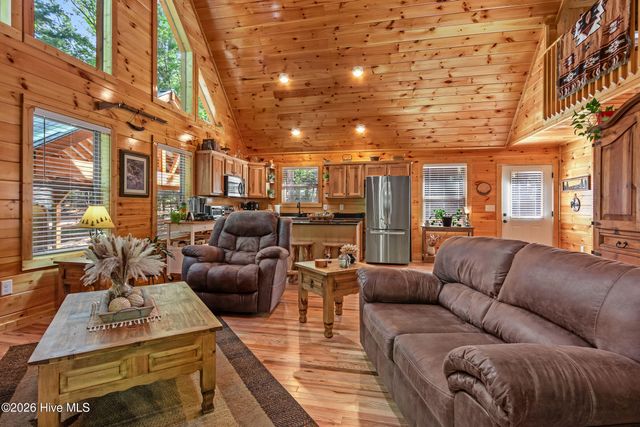 84 Oakcrest Lane, Murphy, NC 28906