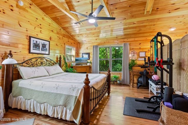 84 Oakcrest Lane, Murphy, NC 28906