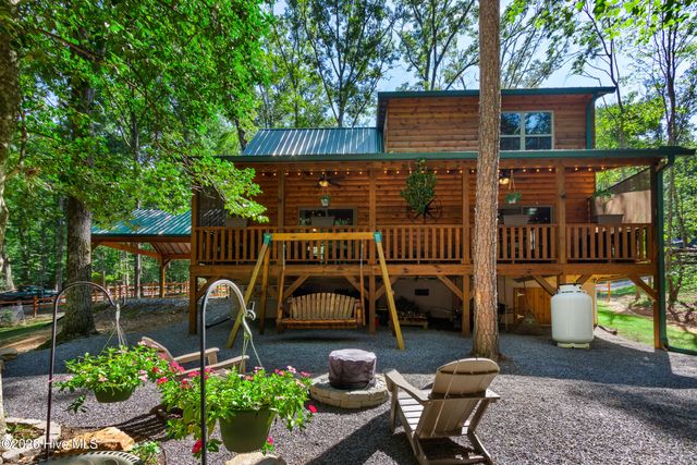 84 Oakcrest Lane, Murphy, NC 28906