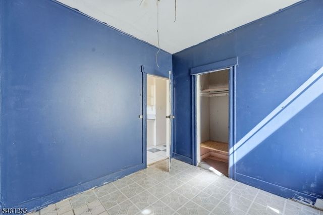 490 E 27Th St, Paterson City, NJ 07514
