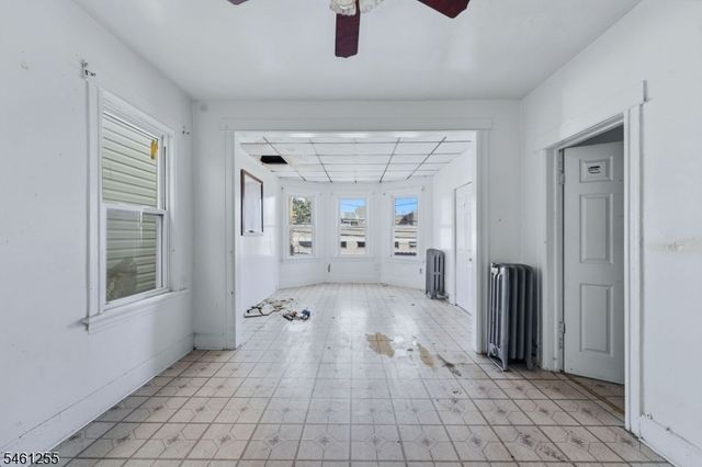 490 E 27Th St, Paterson City, NJ 07514