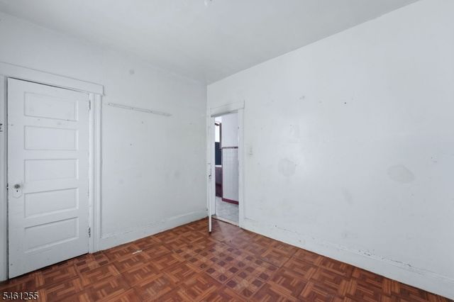 490 E 27Th St, Paterson City, NJ 07514