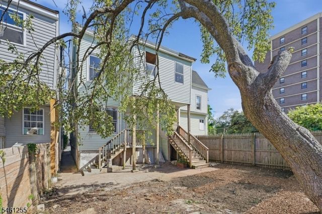 490 E 27Th St, Paterson City, NJ 07514