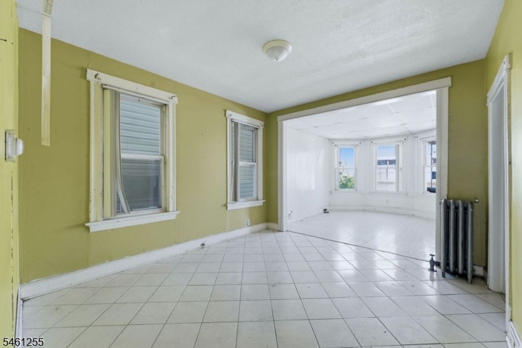 490 E 27Th St, Paterson City, NJ 07514 — photo 3
