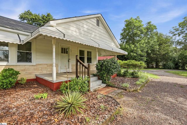 549 Mckittrick Bridge Road, Fountain Inn, SC 29644