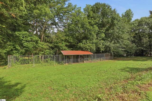 549 Mckittrick Bridge Road, Fountain Inn, SC 29644