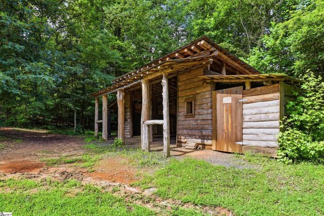 549 Mckittrick Bridge Road, Fountain Inn, SC 29644