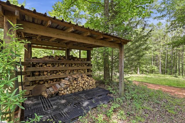 549 Mckittrick Bridge Road, Fountain Inn, SC 29644