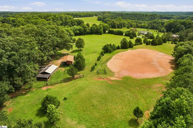 549 Mckittrick Bridge Road, Fountain Inn, SC 29644