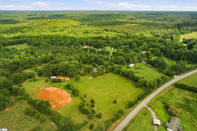 549 Mckittrick Bridge Road, Fountain Inn, SC 29644