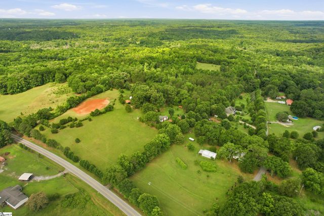 549 Mckittrick Bridge Road, Fountain Inn, SC 29644