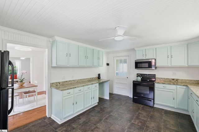 549 Mckittrick Bridge Road, Fountain Inn, SC 29644