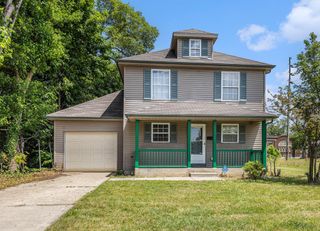 885 Broadway, Benton Harbor, MI 49022