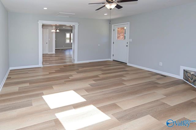 3304 Barton Avenue NW, Huntsville, AL 35810