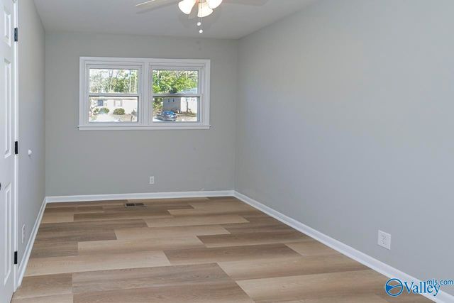 3304 Barton Avenue NW, Huntsville, AL 35810