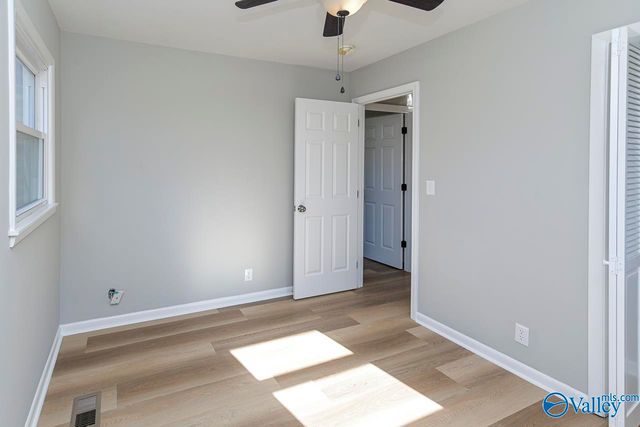 3304 Barton Avenue NW, Huntsville, AL 35810