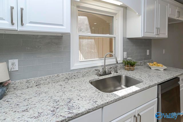 3304 Barton Avenue NW, Huntsville, AL 35810