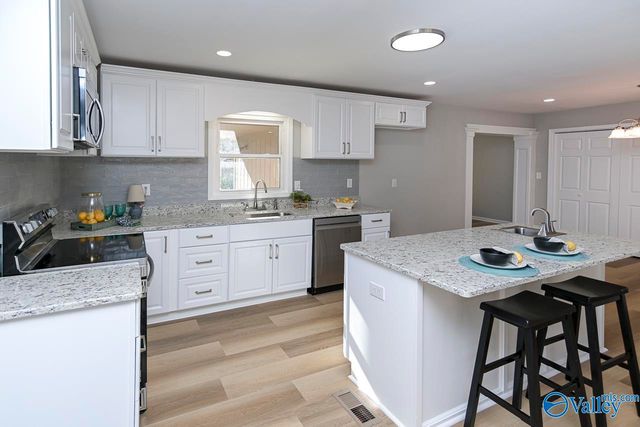 3304 Barton Avenue NW, Huntsville, AL 35810