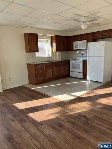 121 Westervelt Place 1F, Lodi, NJ 07644