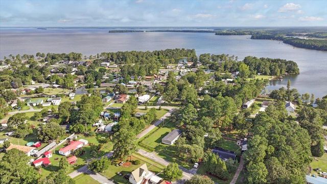 101 Liberty Street, Bonneau, SC 29431