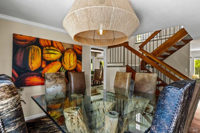 3207 Swiss Ct, Napa, CA 94558