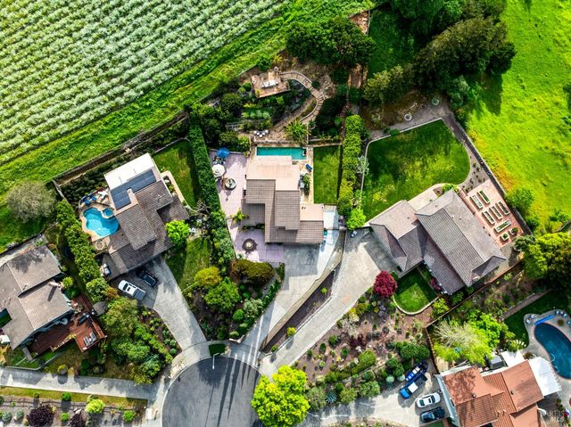 3207 Swiss Ct, Napa, CA 94558