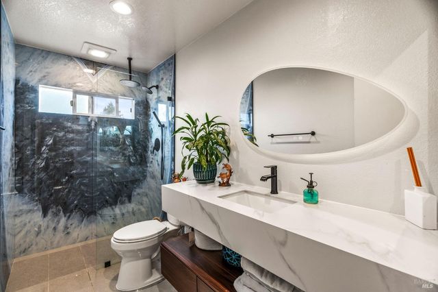 3207 Swiss Ct, Napa, CA 94558