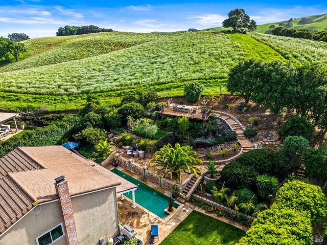 3207 Swiss Ct, Napa, CA 94558