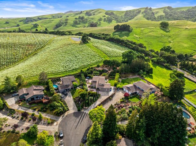 3207 Swiss Ct, Napa, CA 94558