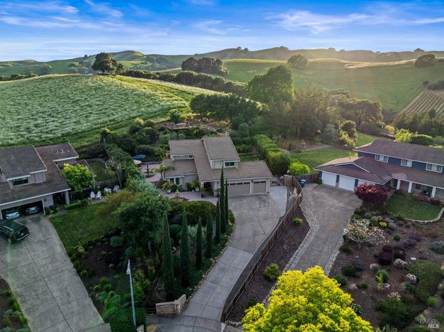 3207 Swiss Ct, Napa, CA 94558