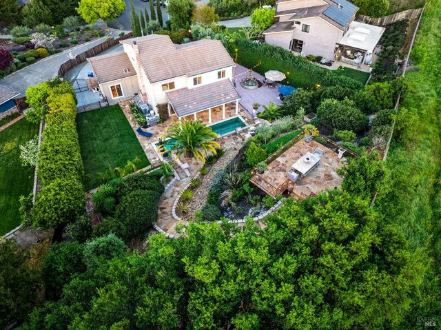 3207 Swiss Ct, Napa, CA 94558