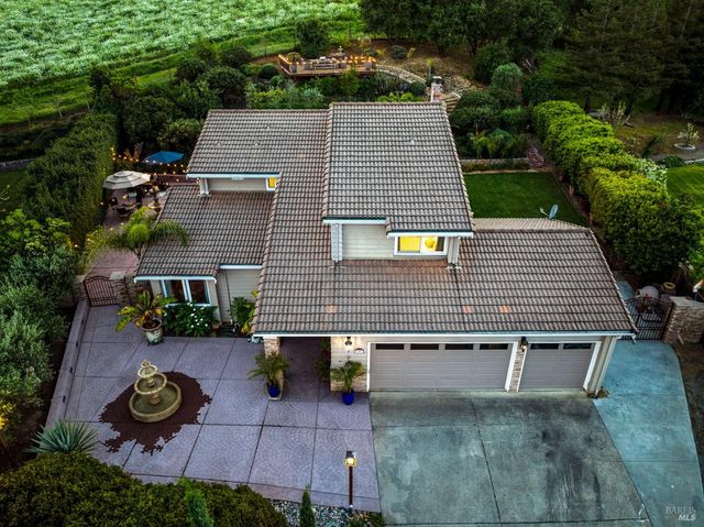 3207 Swiss Ct, Napa, CA 94558