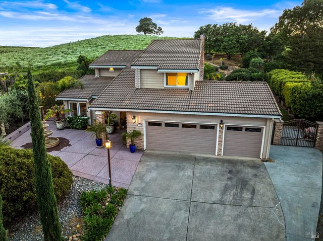 3207 Swiss Ct, Napa, CA 94558