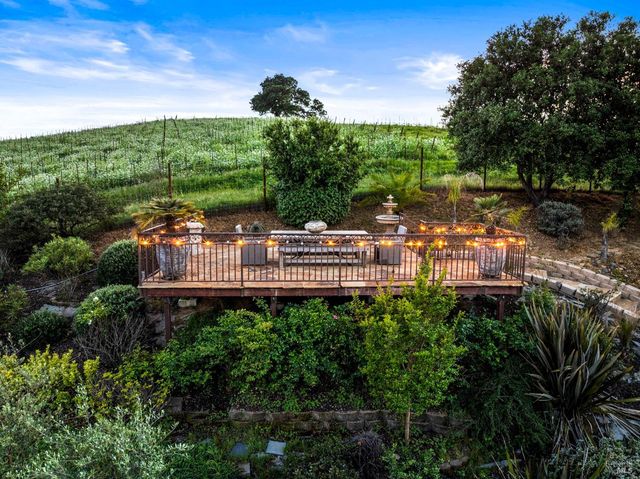 3207 Swiss Ct, Napa, CA 94558
