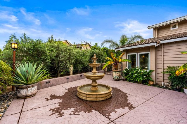 3207 Swiss Ct, Napa, CA 94558