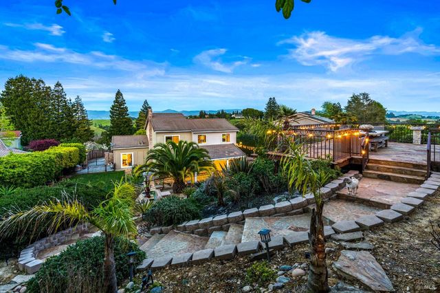 3207 Swiss Ct, Napa, CA 94558