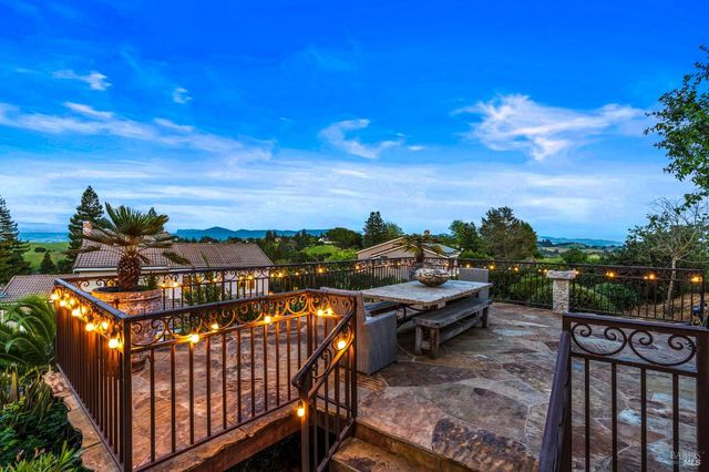 3207 Swiss Ct, Napa, CA 94558