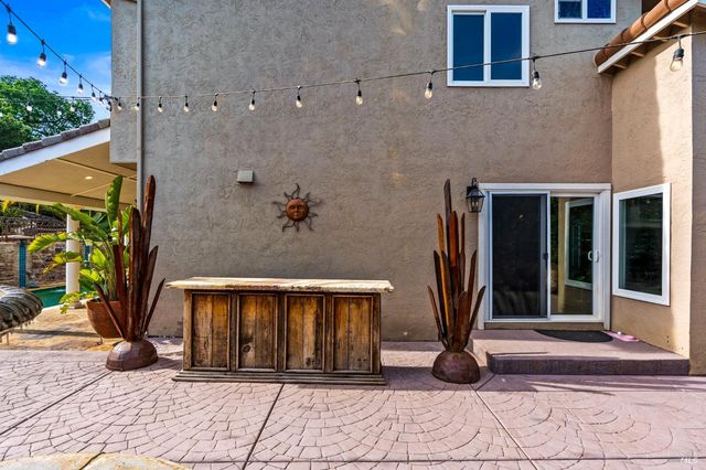 3207 Swiss Ct, Napa, CA 94558