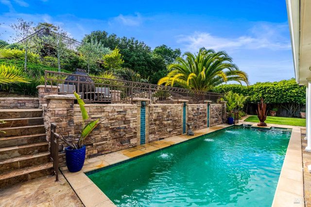 3207 Swiss Ct, Napa, CA 94558