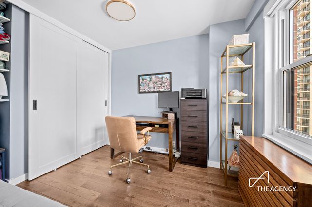 200 E 84th St Apt 11F, New York City, NY 10028